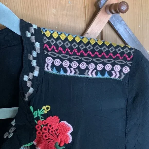 Johnny Was black embroidered floral ling sleeve cupra tunic top - Picture 5 of 9